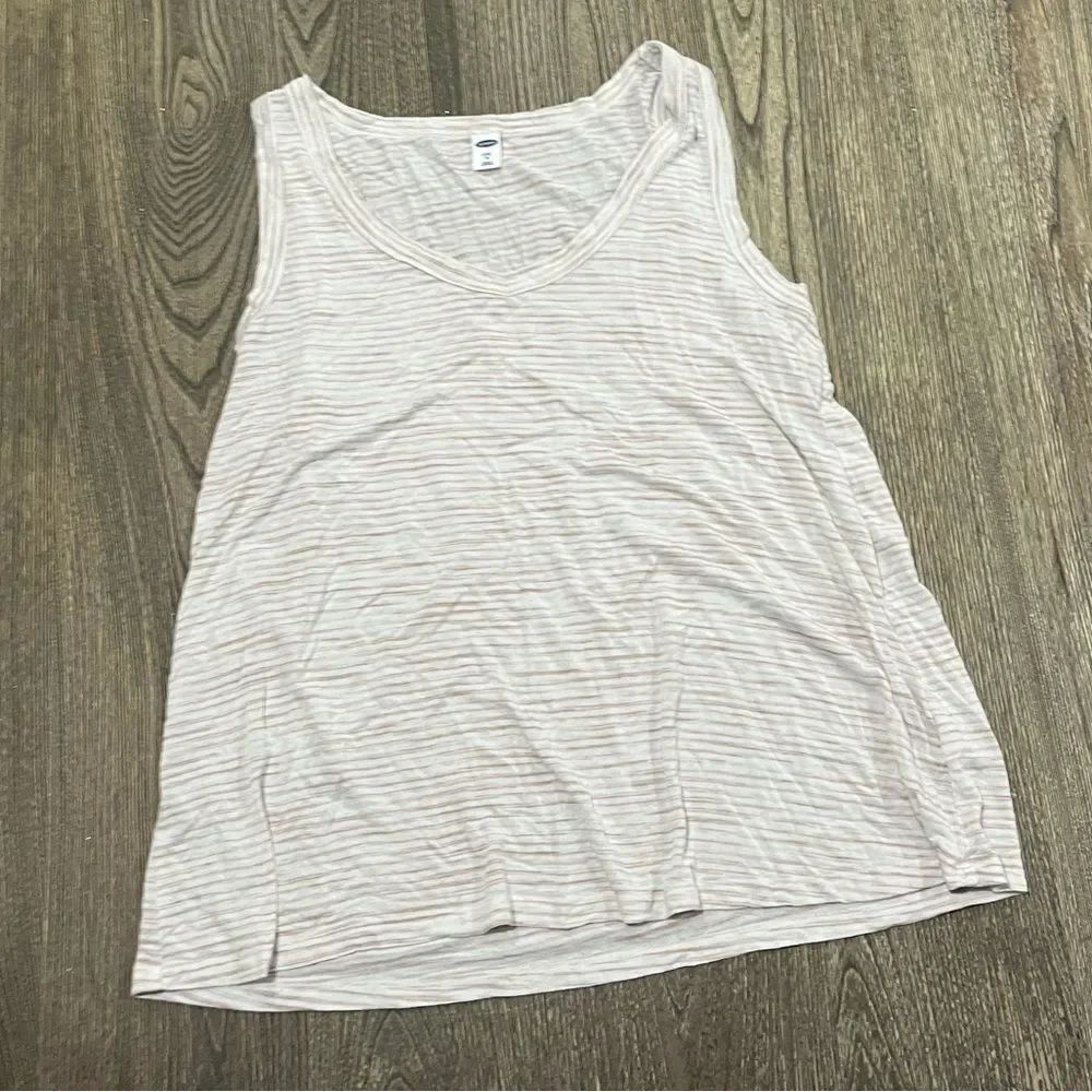 Old Navy Luxe Tank Top Sleeveless V-Neck Lightweight Casual Striped Cream Medium